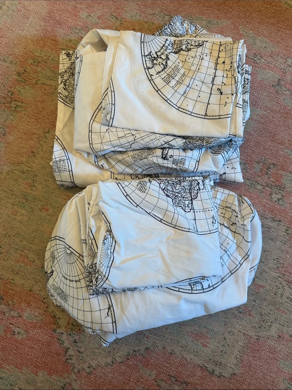 Max Studio Twin Sheet Sets with Black Globe Map